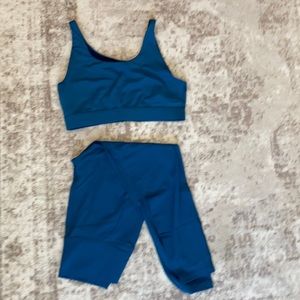 Outdoor Voices LightForm Gulf Workout Set